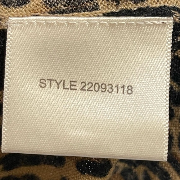 Tory Burch Animal Print Merino Wool V Neck Cardigan Size Small - Picture 7 of 8